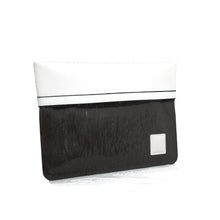 Load image into Gallery viewer, RiverRocks Dry_Folio